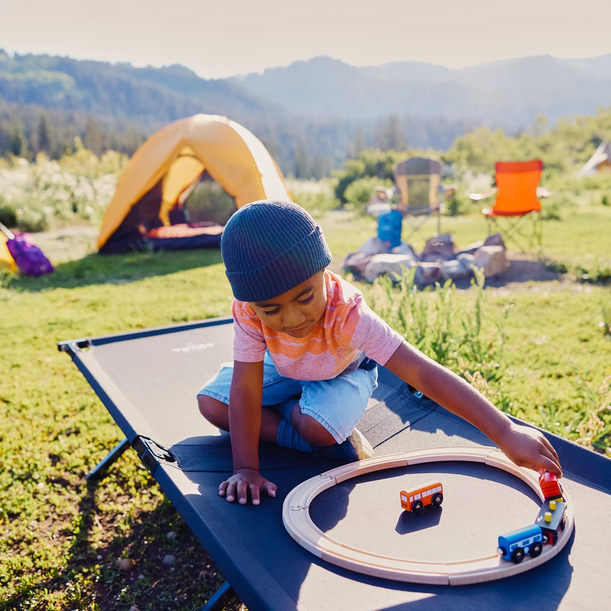 Adventurer Regular Camp Cot with Pivot Arm