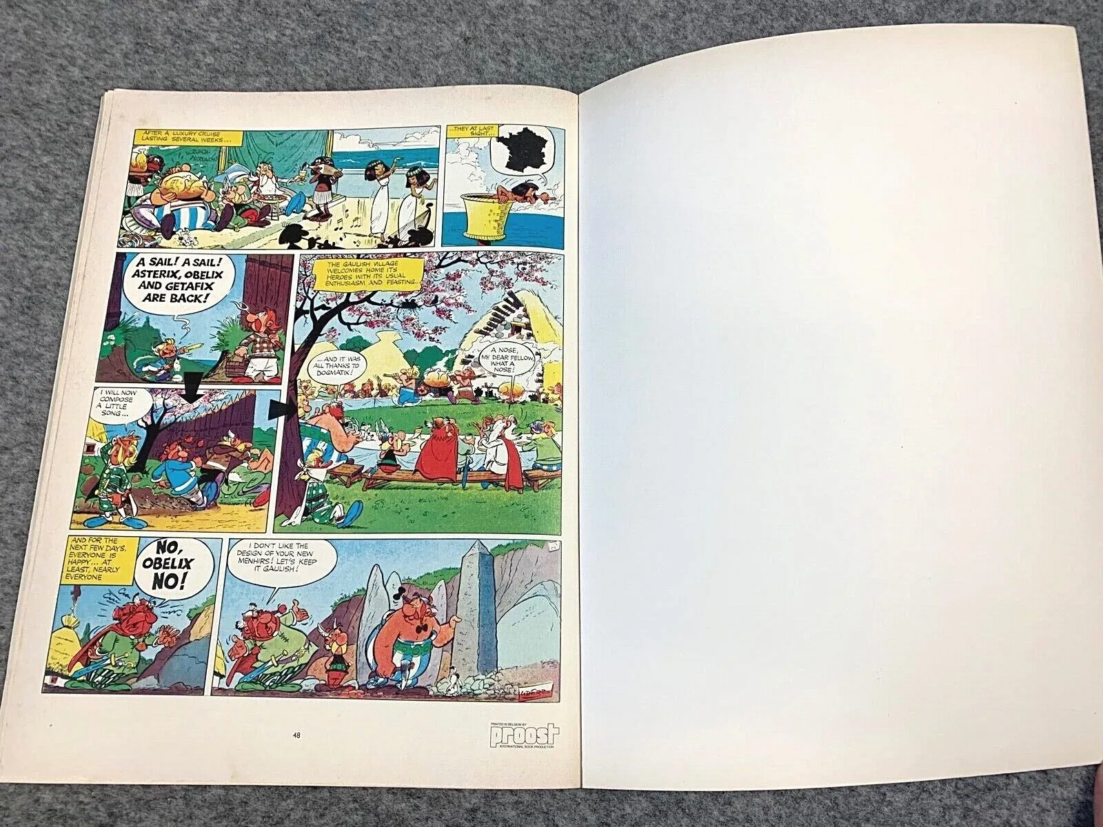 Asterix & Cleopatra - 1970s Hodder/Dargaud UK Edition Paperback Book Uderzo