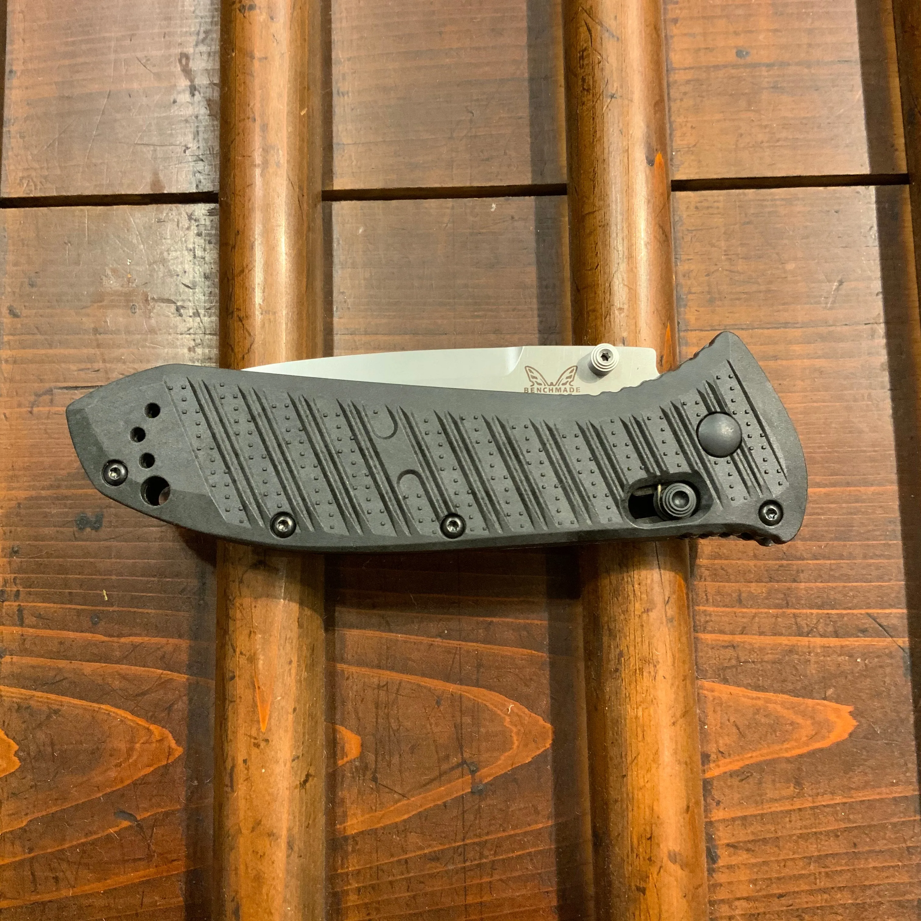 Benchmade 570-1 Presidio II Drop Point CPM-S30V AXIS Lock Black Molded Cf-Elite Handle