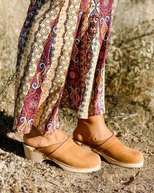 Classic Brown Oiled Nubuck Clog on Light Base