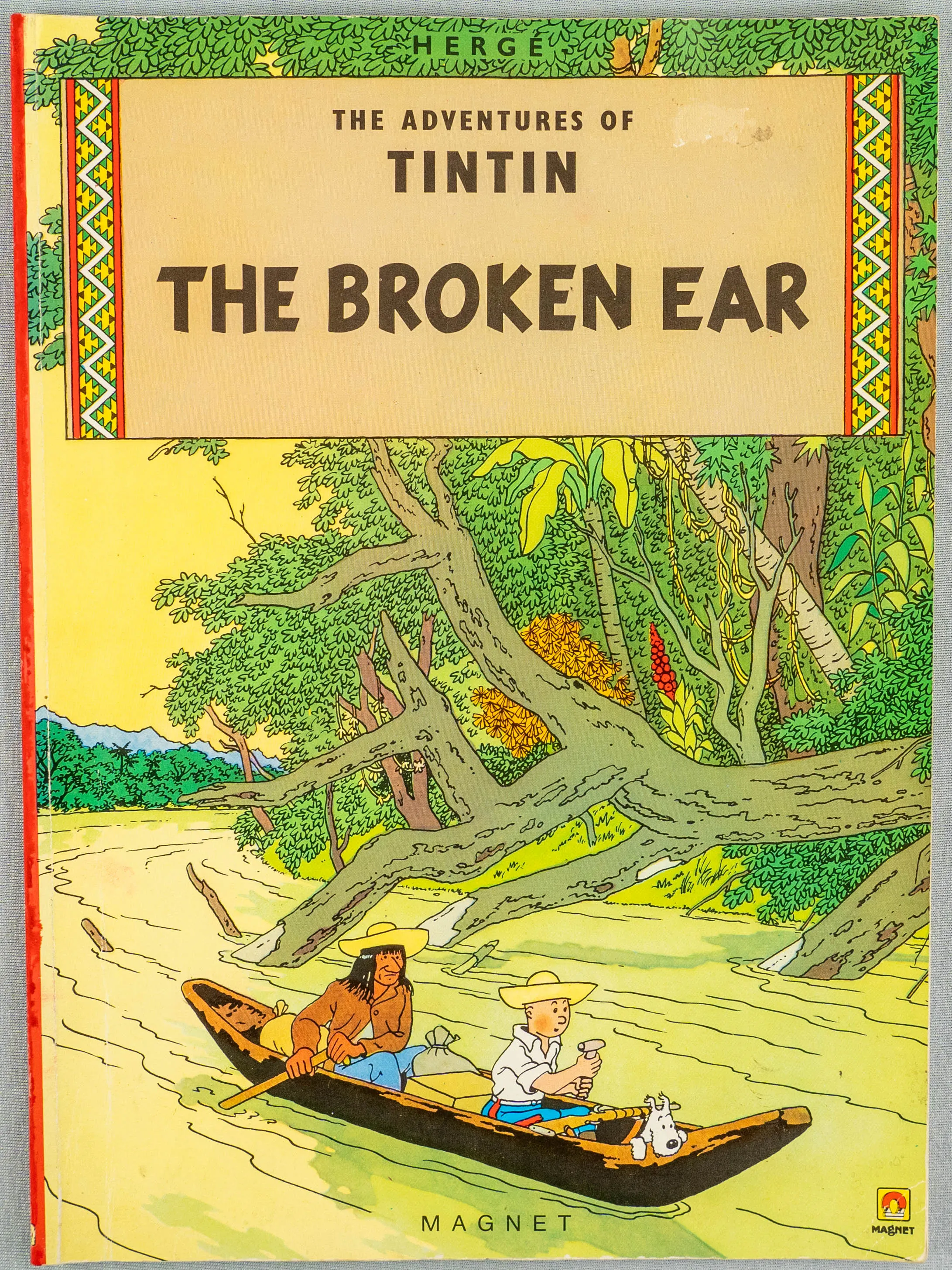 The Broken Ear - Tintin Magnet UK Paperback Edition Book 1980s